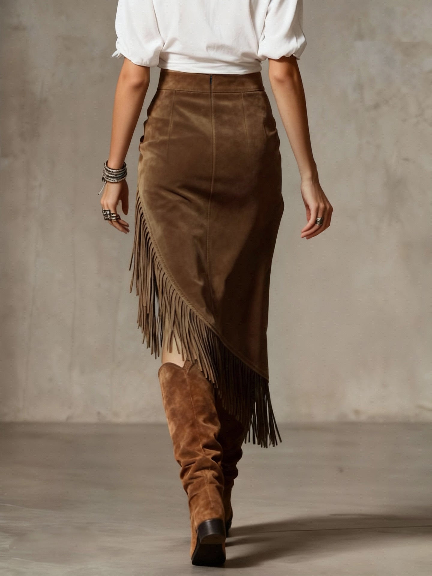 Spódnica zamszowa w stylu retro western z nieregularnym wzorem i frędzlami