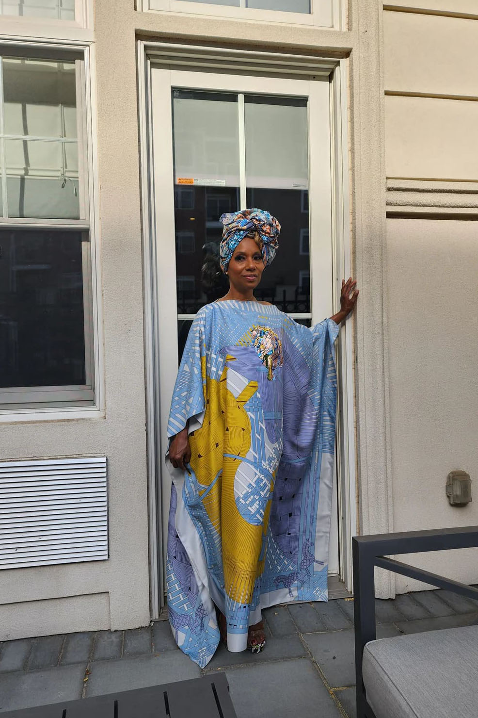 Robe longue kaftan à motif cheval abstrait