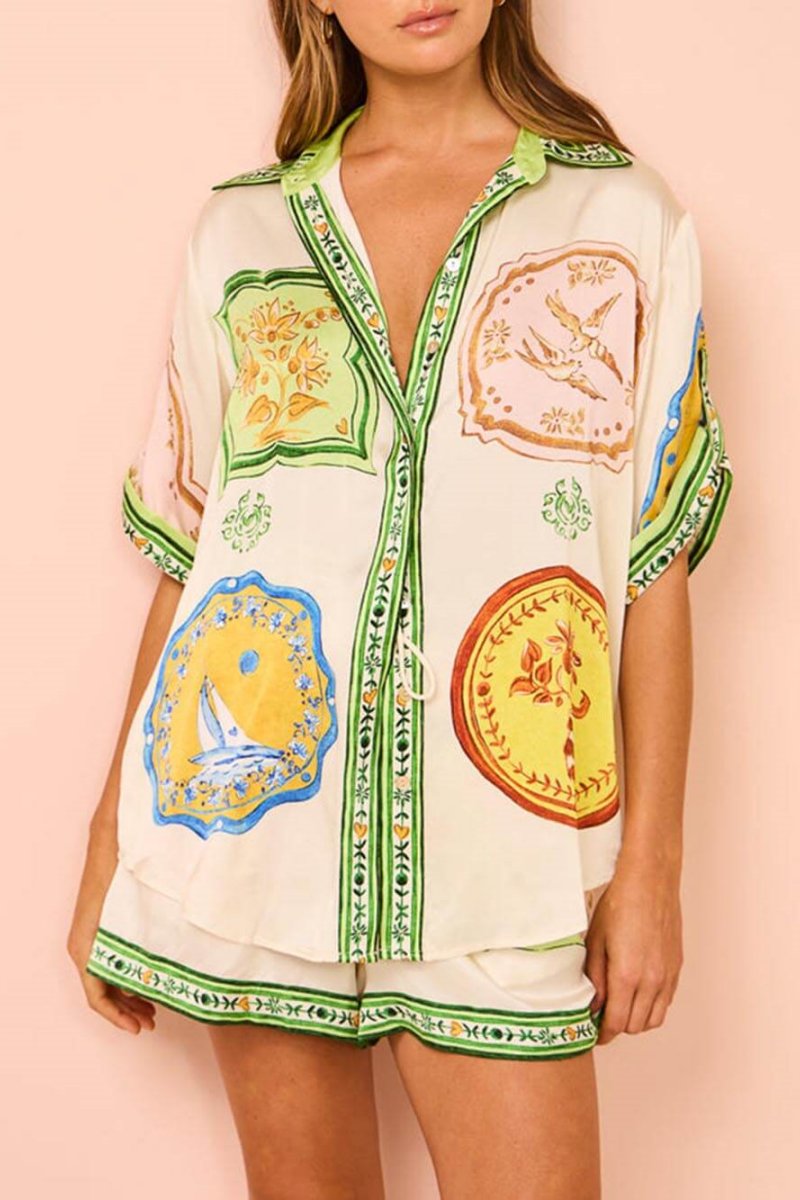 סט מכנסיים קצרים לחולצות עם הדפס אתני ייחודי קרם