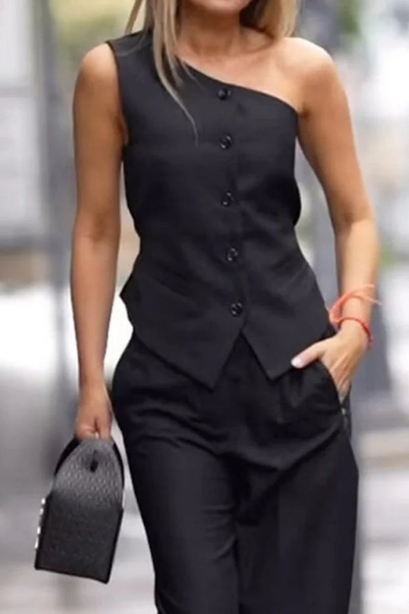 Set di pantaloni da fidanzato con gilet e spalle inclinate