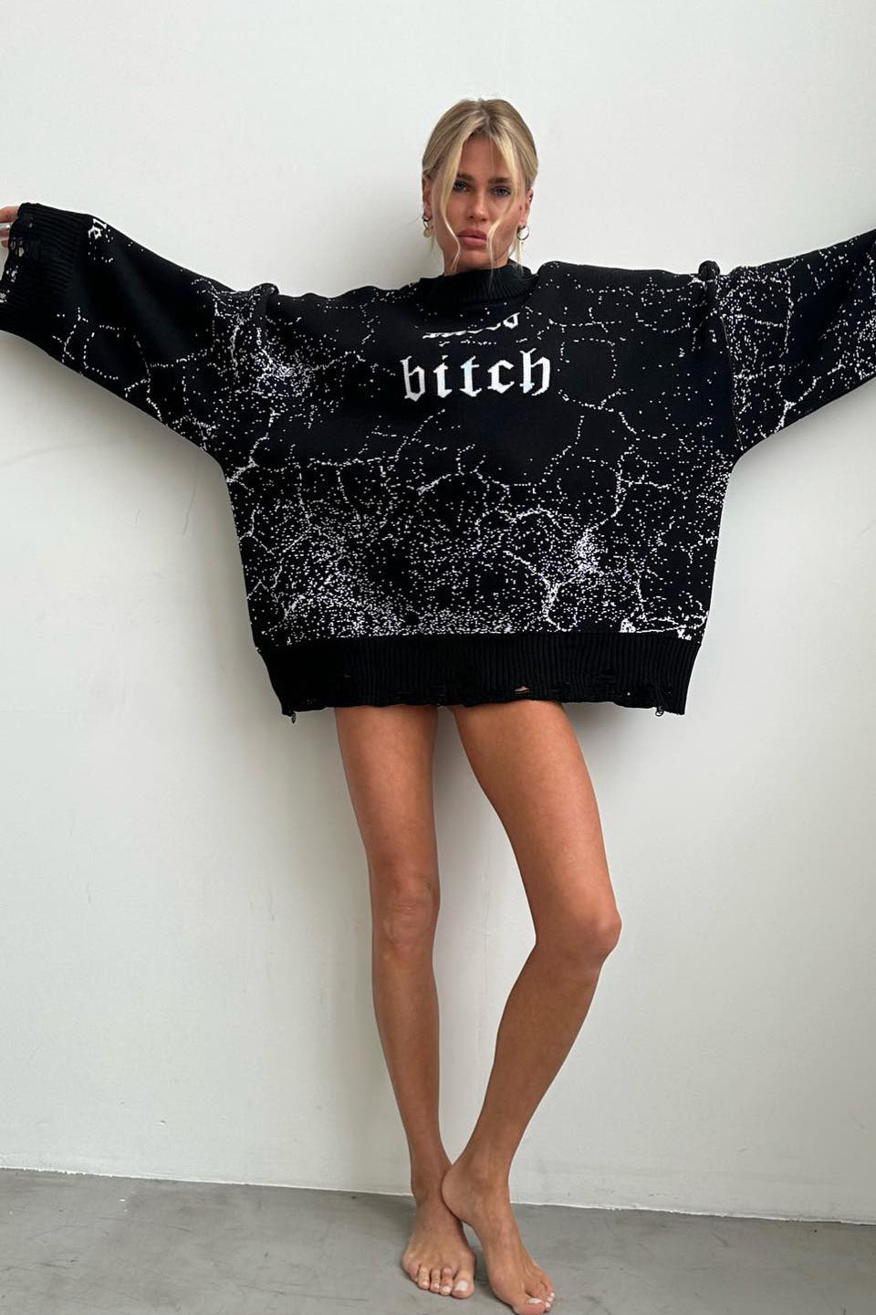 Abito lungo svasato con pizzo ricamato Joa