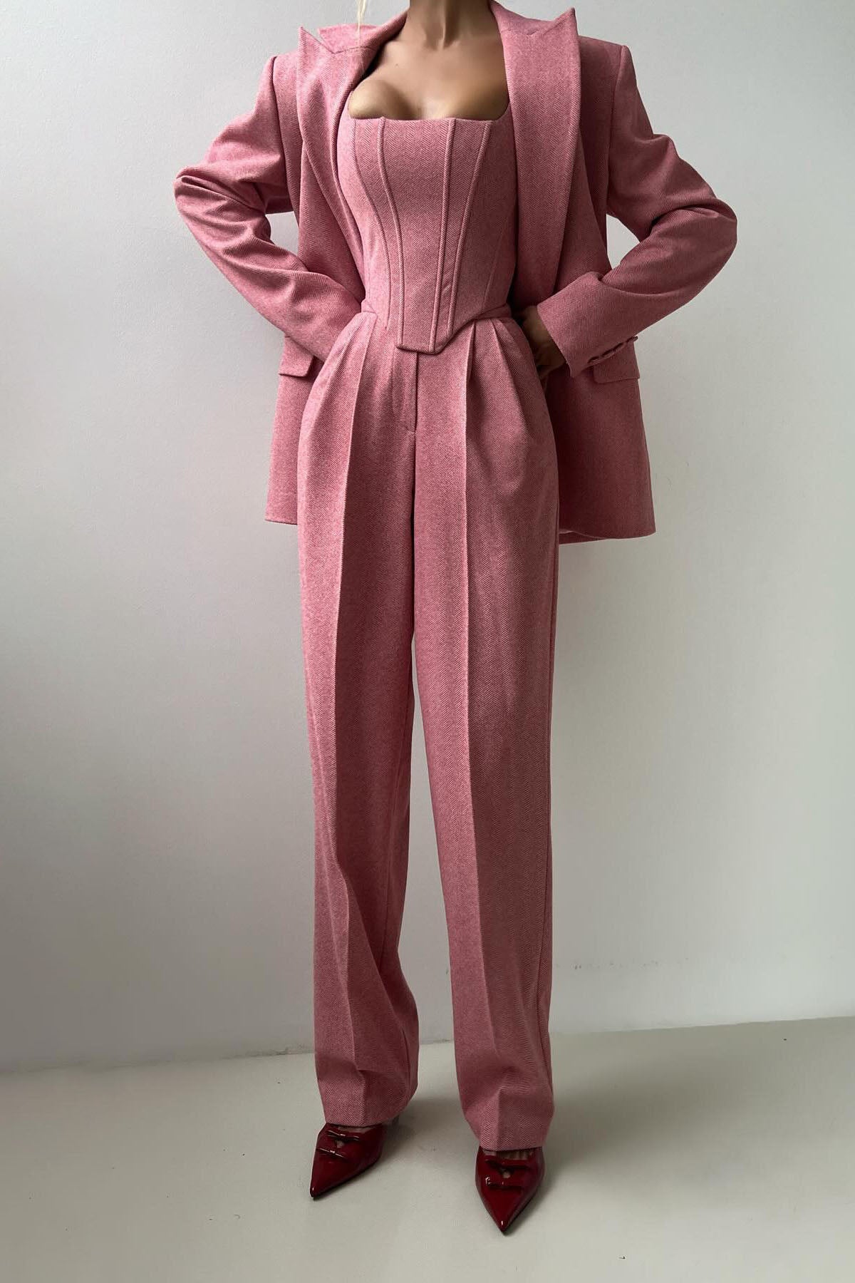 Joa Broderad Spets Trimmad Flare Maxiklänning