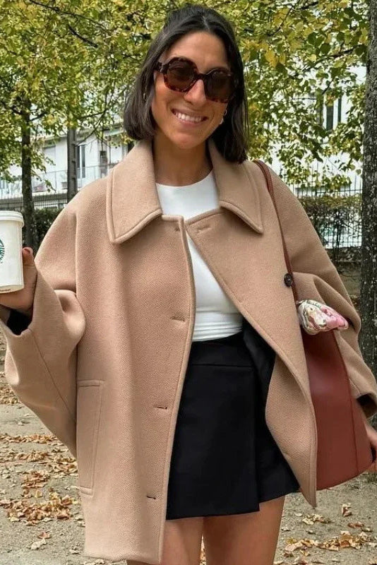 Vestido largo acampanado con ribete de encaje bordado de Joa