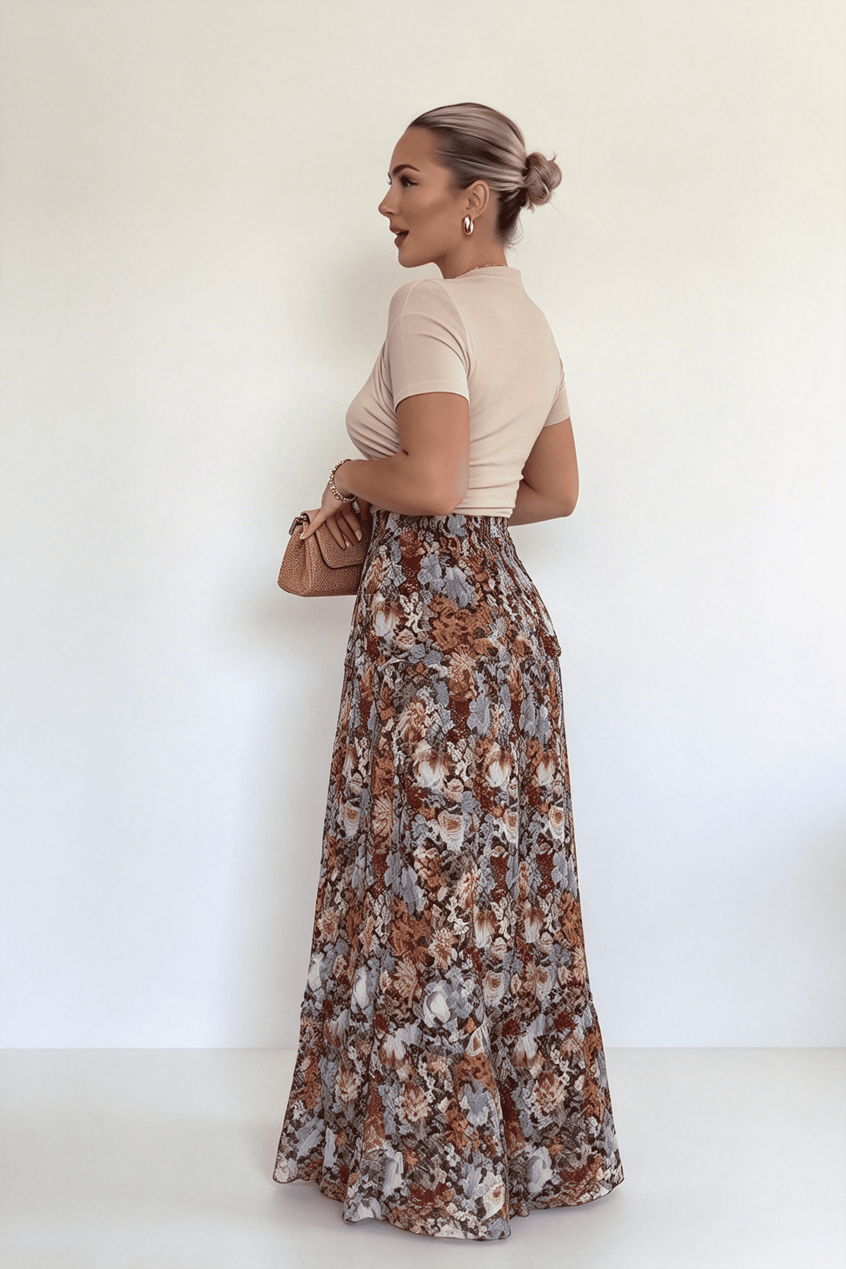 Vintage maxiskjørt med blomstermotiv i oljemaleristil