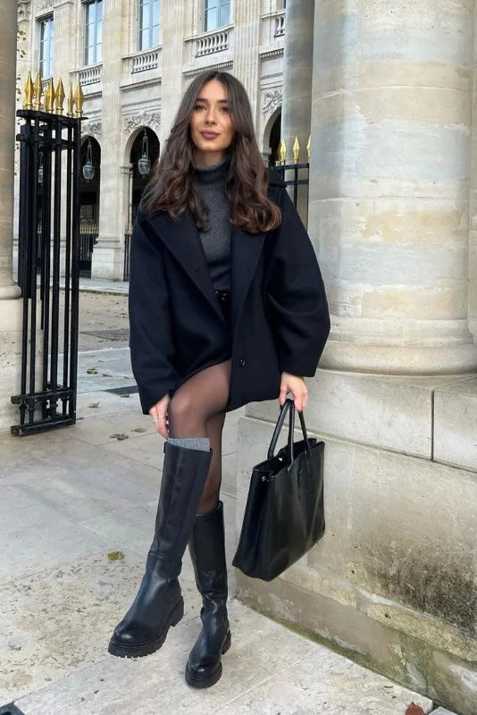 Vestido largo acampanado con ribete de encaje bordado de Joa