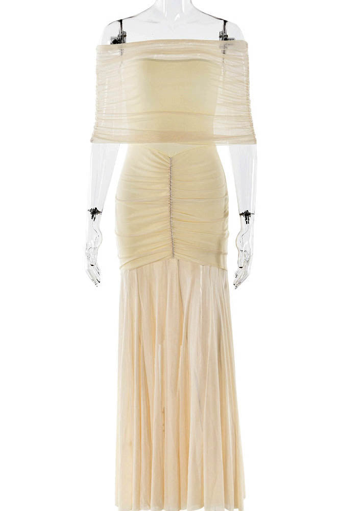 Nocturne Whisper – Fitted Backless Dress