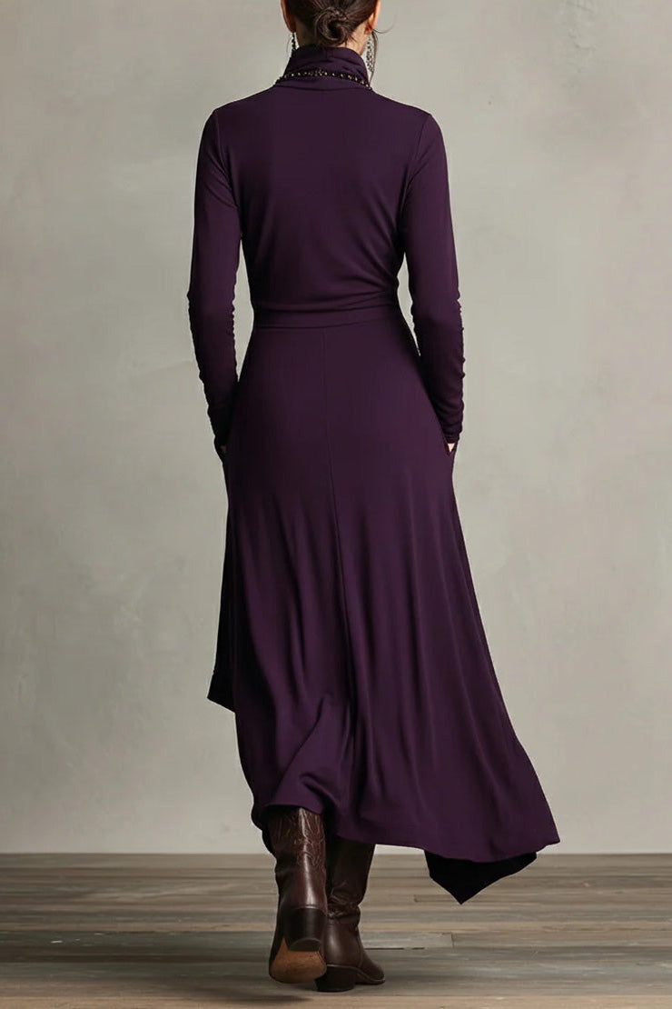 Abito Maxi Plissettato Asimmetrico Viola con Collo Alto