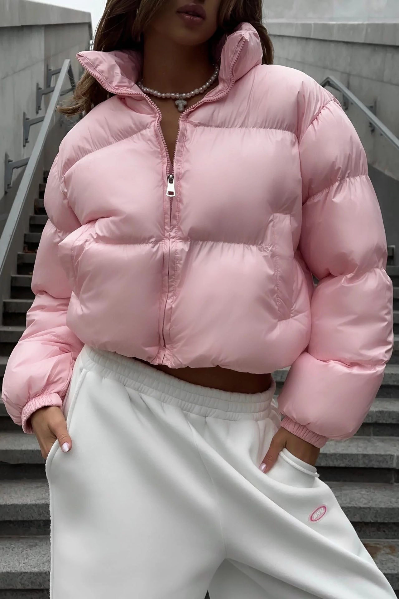 Robe longue évasée à bordures en dentelle brodée Joa