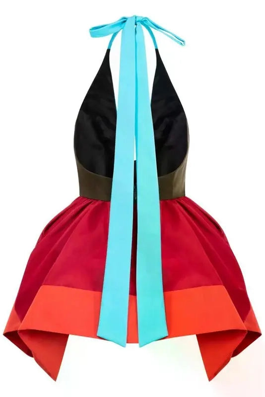 Top plisado con cuello halter en bloques de color