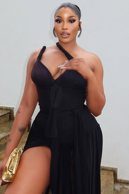 Vestido ajustado con abertura alta y espalda descubierta