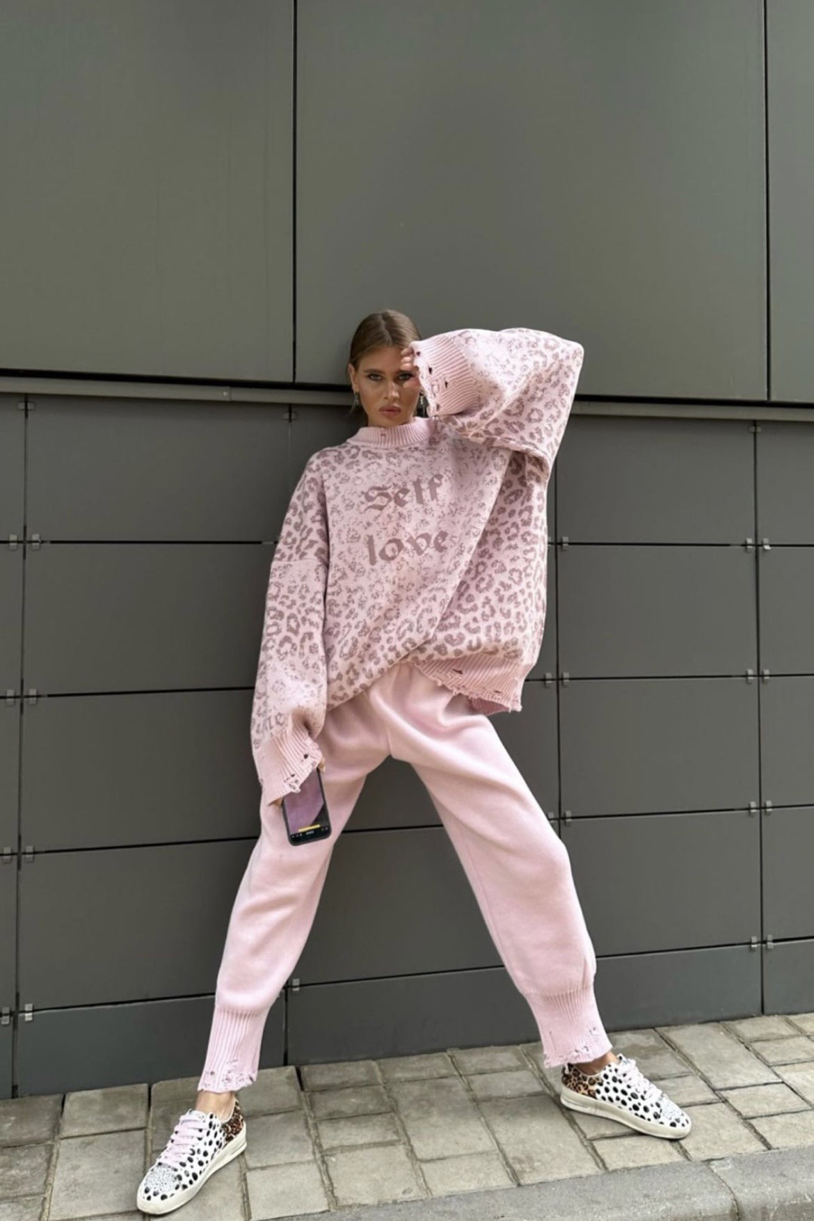 Abito lungo svasato con pizzo ricamato Joa