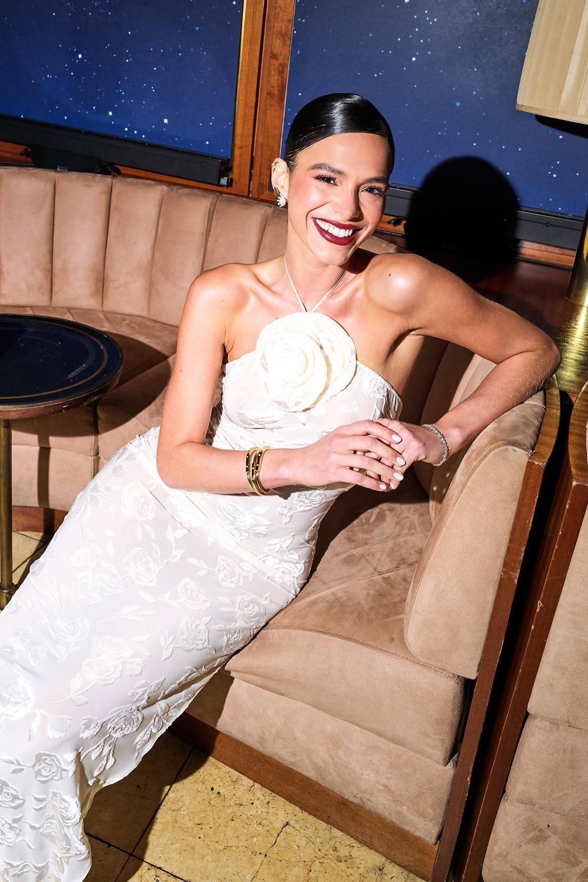 “White Rose Dream” Neck Hanging Dress