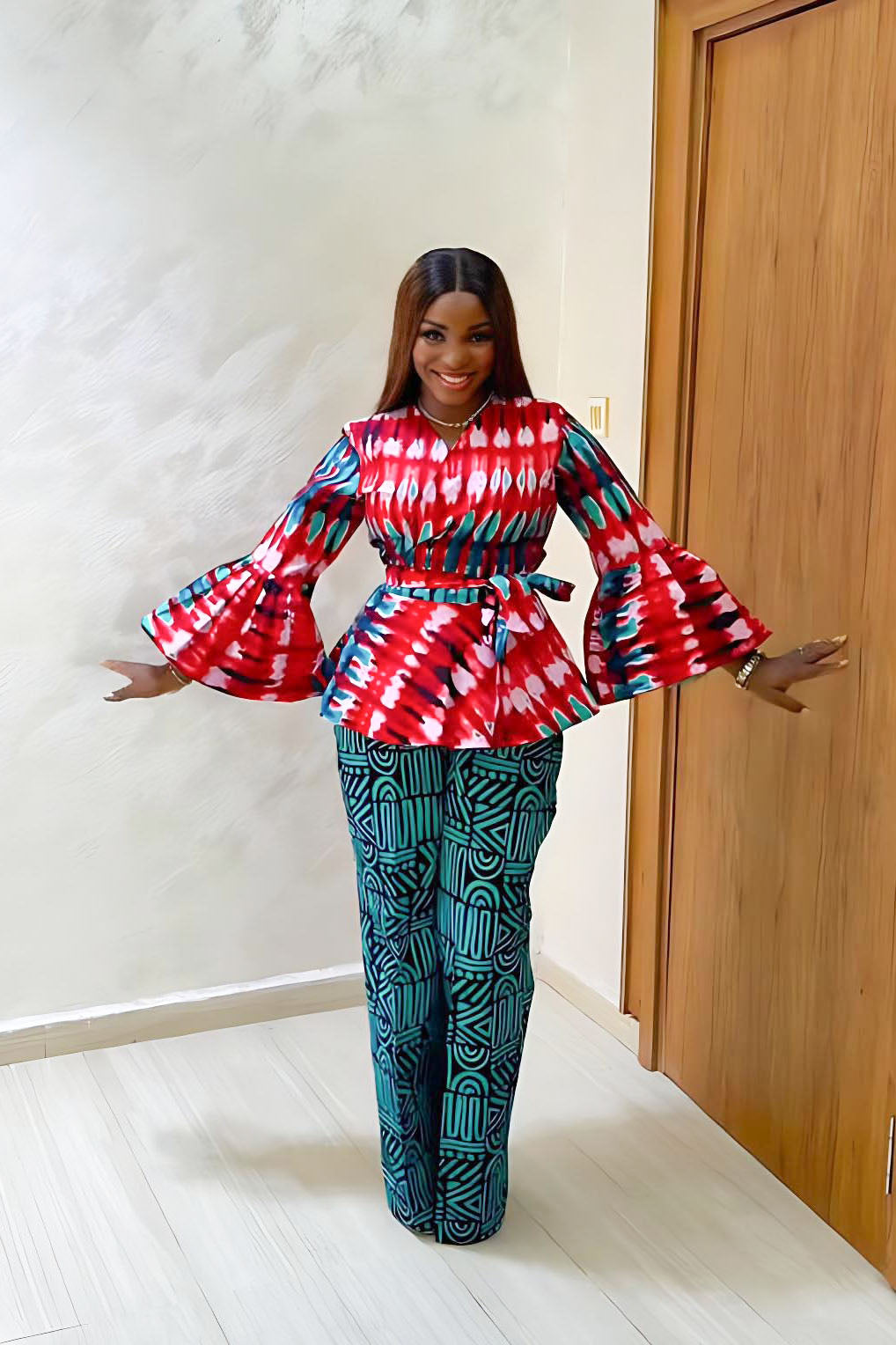 Halter-Mini-Kleed mat antikem Print