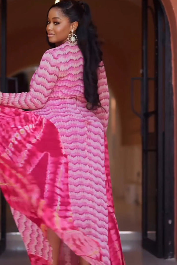 Bold Wave Print Maxi Dress