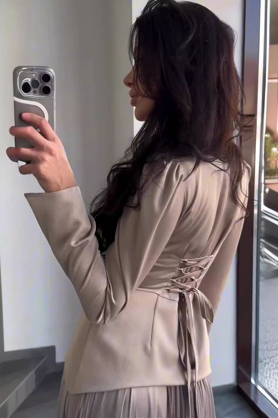 カラーブロックスプライシングスリムフィットレースアップ長袖マキシドレス