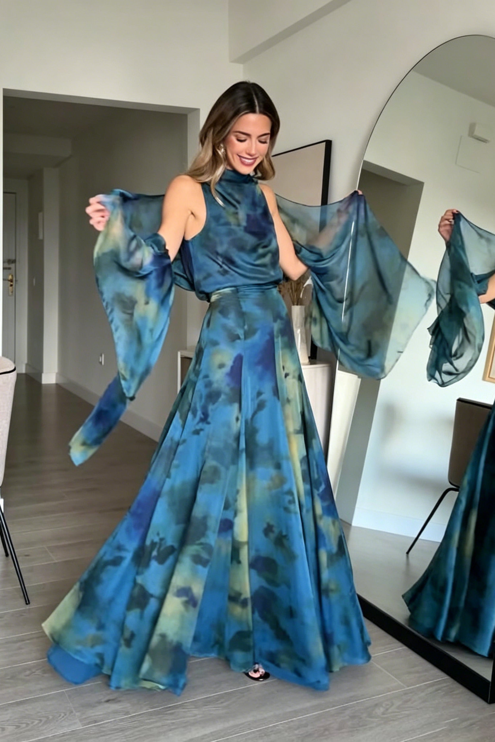 Robe longue plissée crème élégante