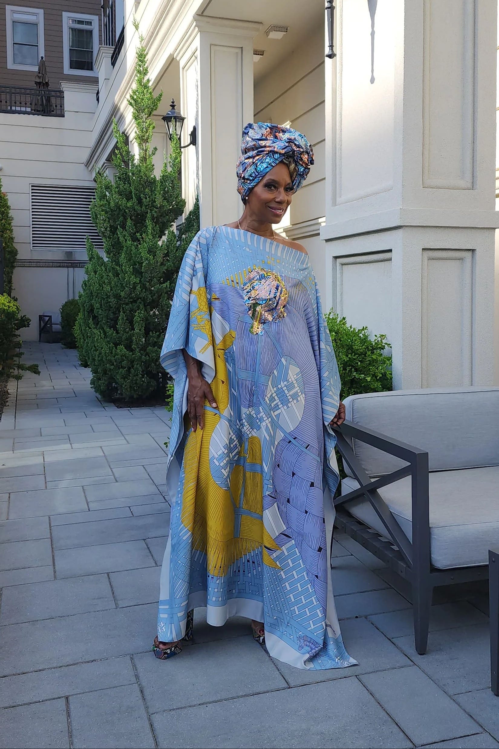Kaftan-Maxikleed mat abstraktem Päerdsmuster