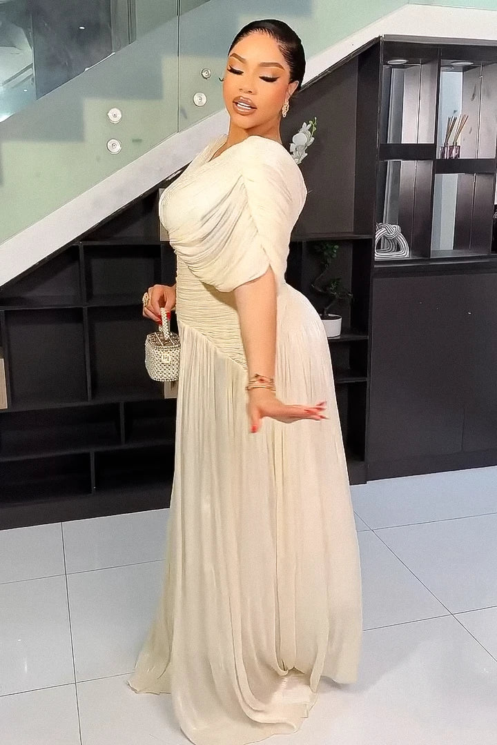 Şık Krem Pilili Maxi Elbise