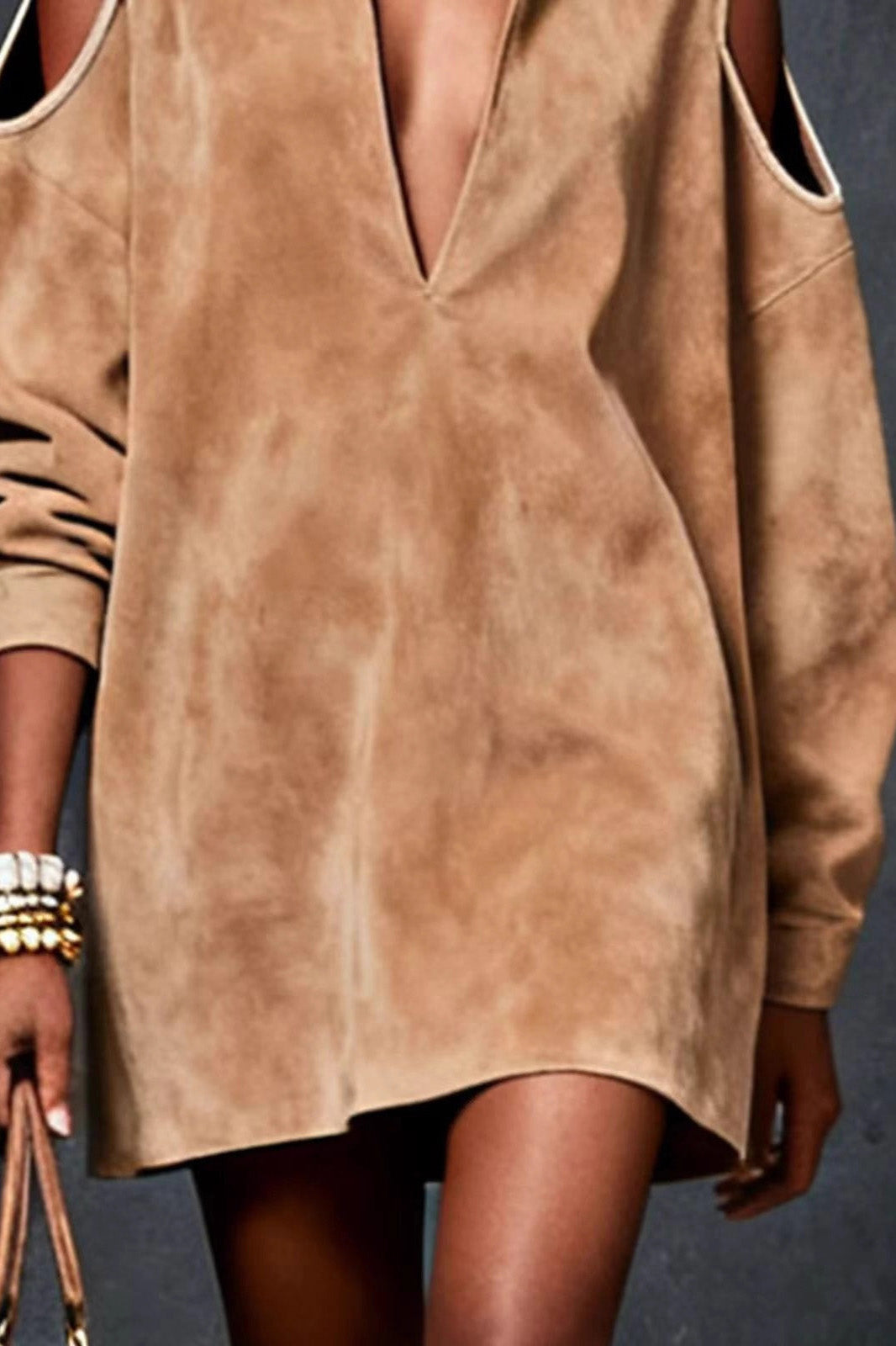 Robe mi-longue à manches courtes avec appliqués floraux Grace