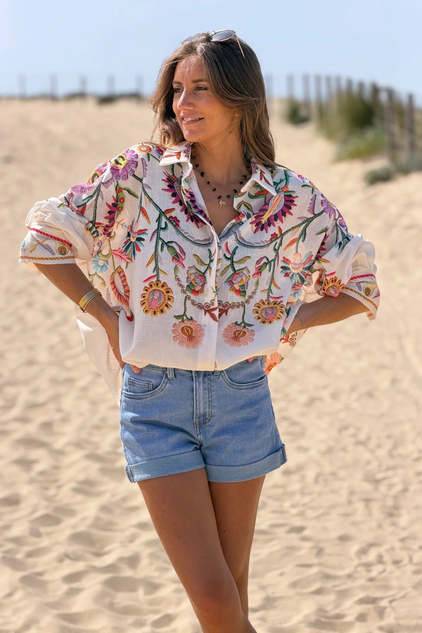 Camicia Beige Oversize con Bottoni
