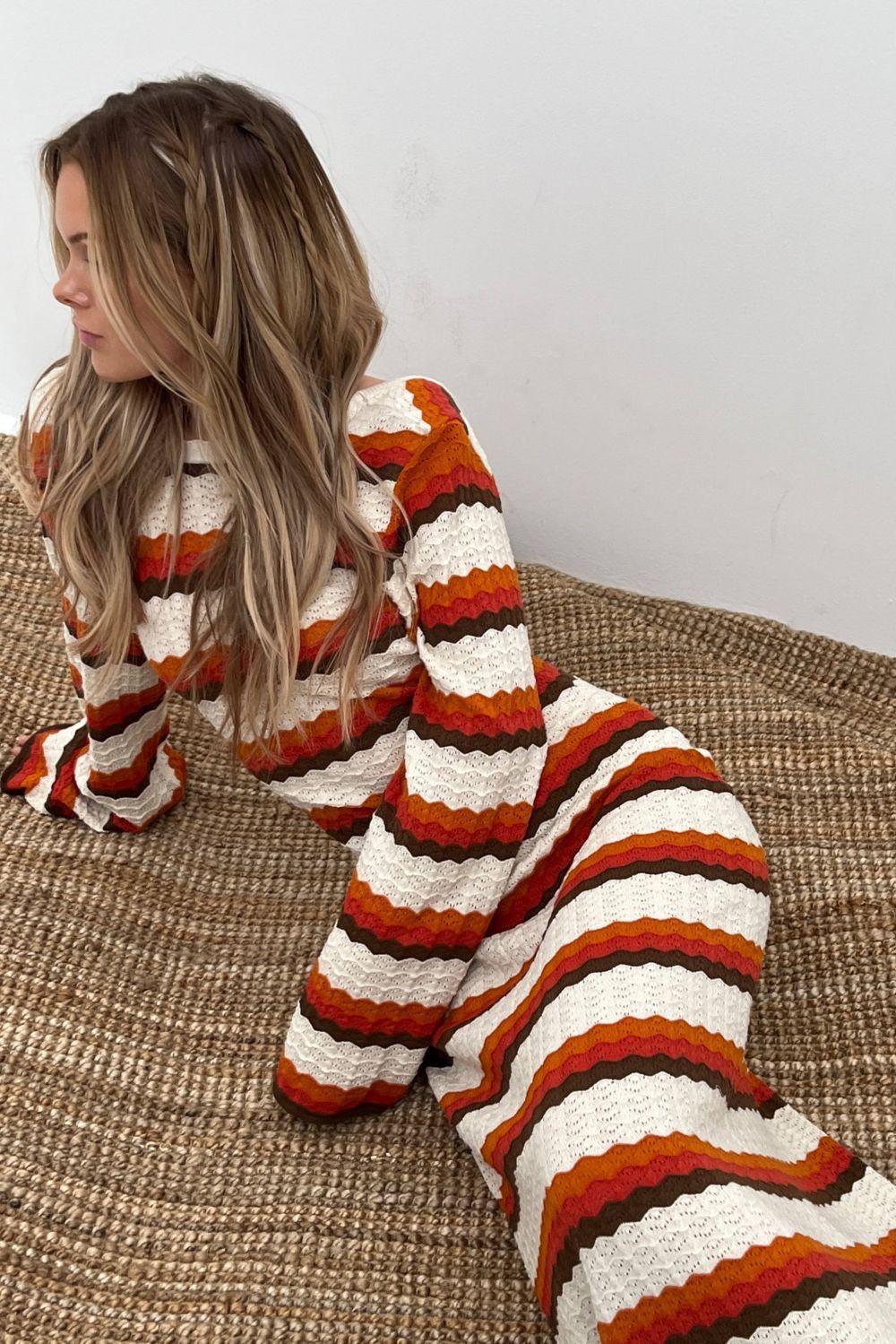 Robe longue en tricot dos nu à motif zigzag tissé Calista