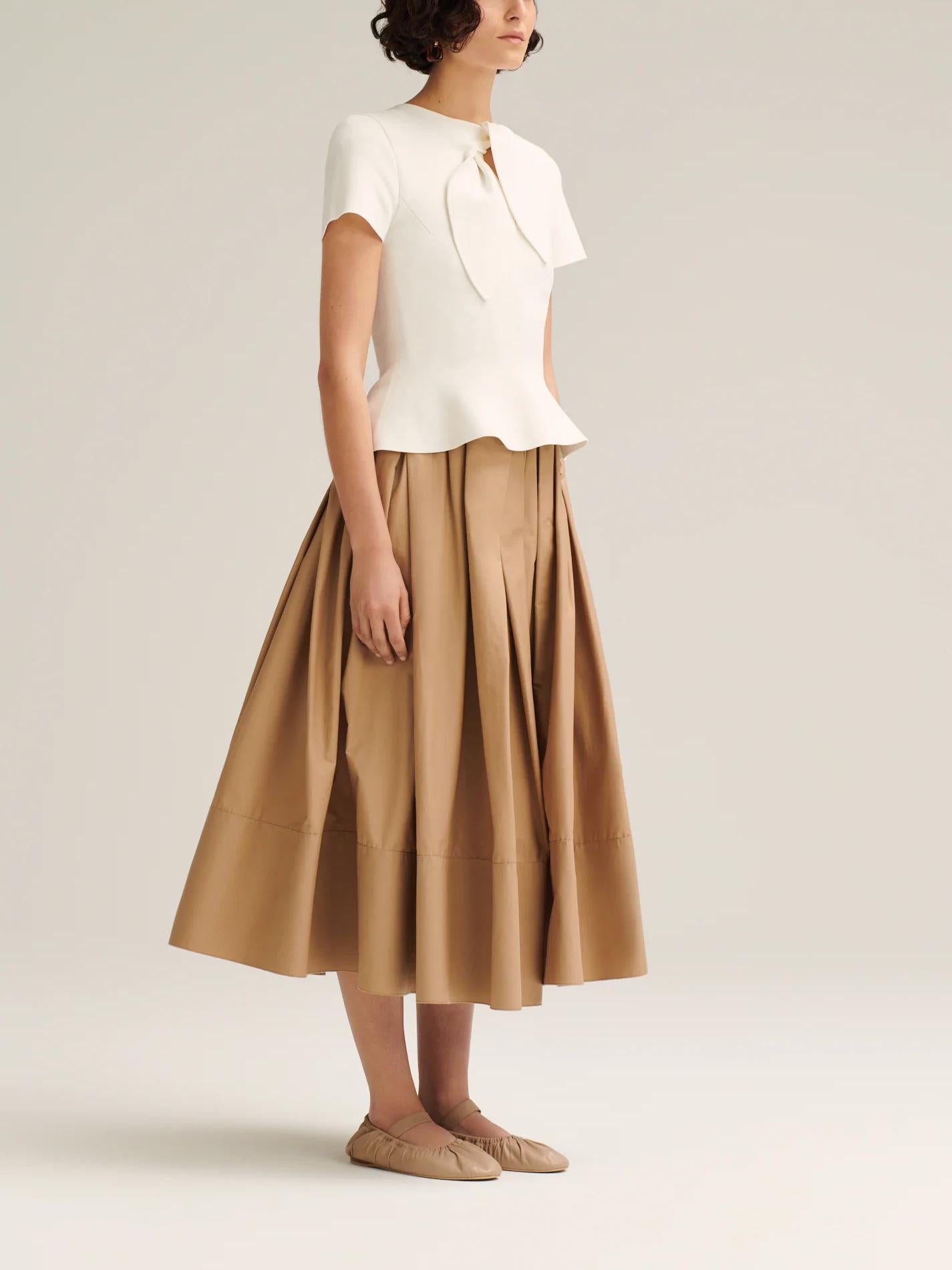 Pull pour femme avec coupe profilée en lait