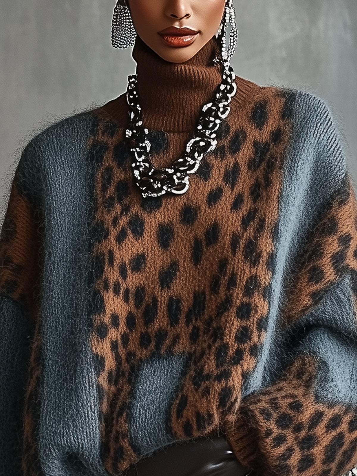 Leopardmønstret rullekravetrøje