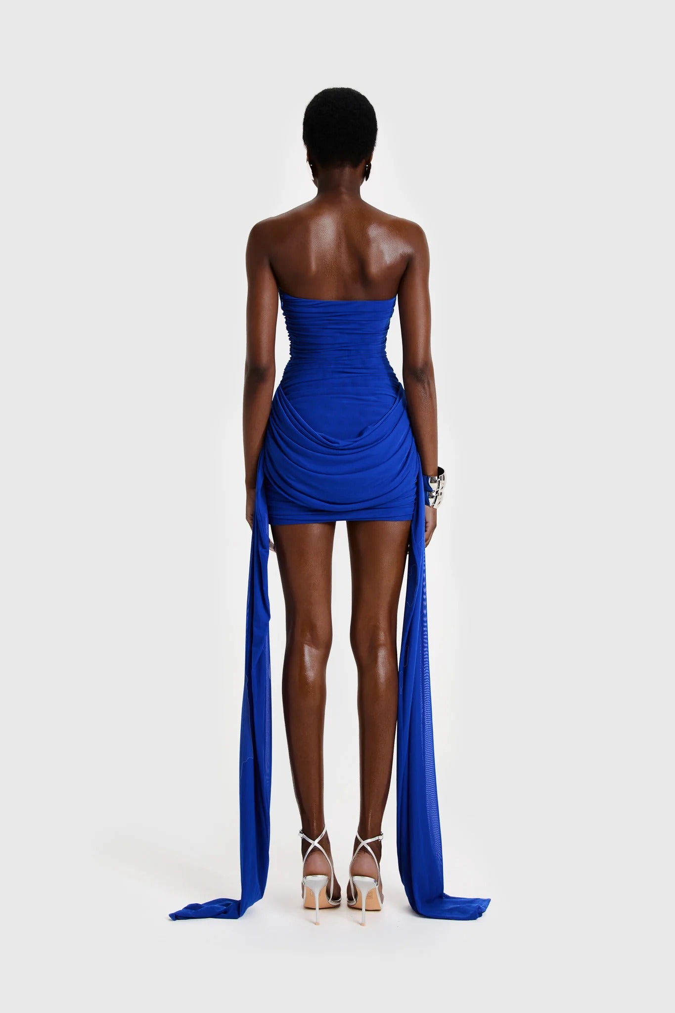 Abito lungo svasato con pizzo ricamato Joa