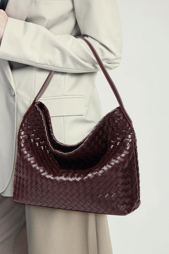 Woven Grouss Kapazitéit Schëller Crossbody Bag