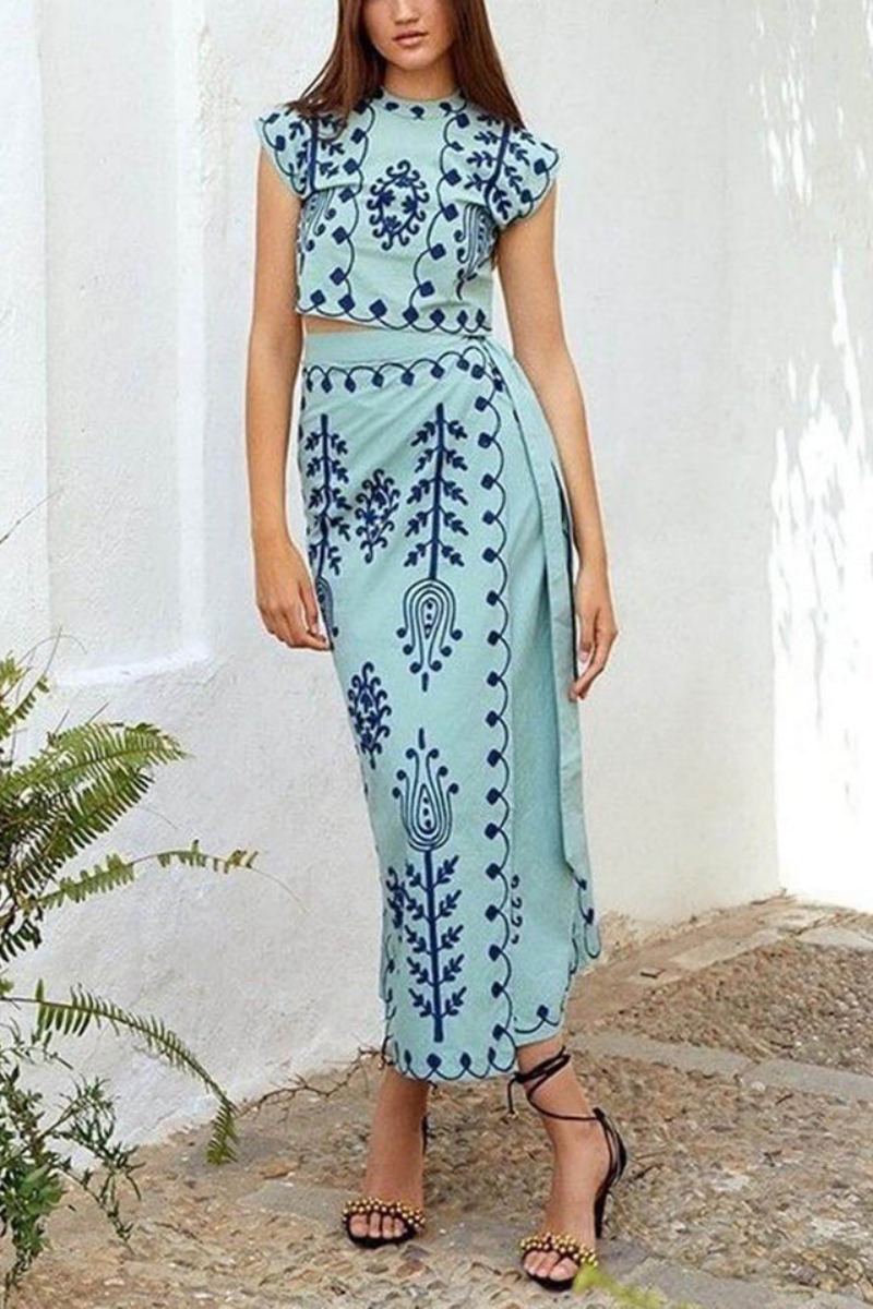 Ethnic Print Σετ μίντι φούστες με Crop Top & Tire-up Wrap