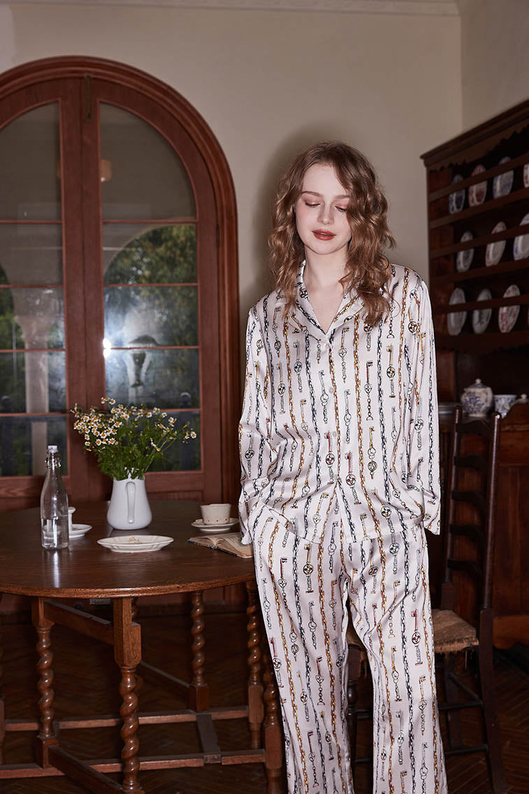 Chain print pajama set