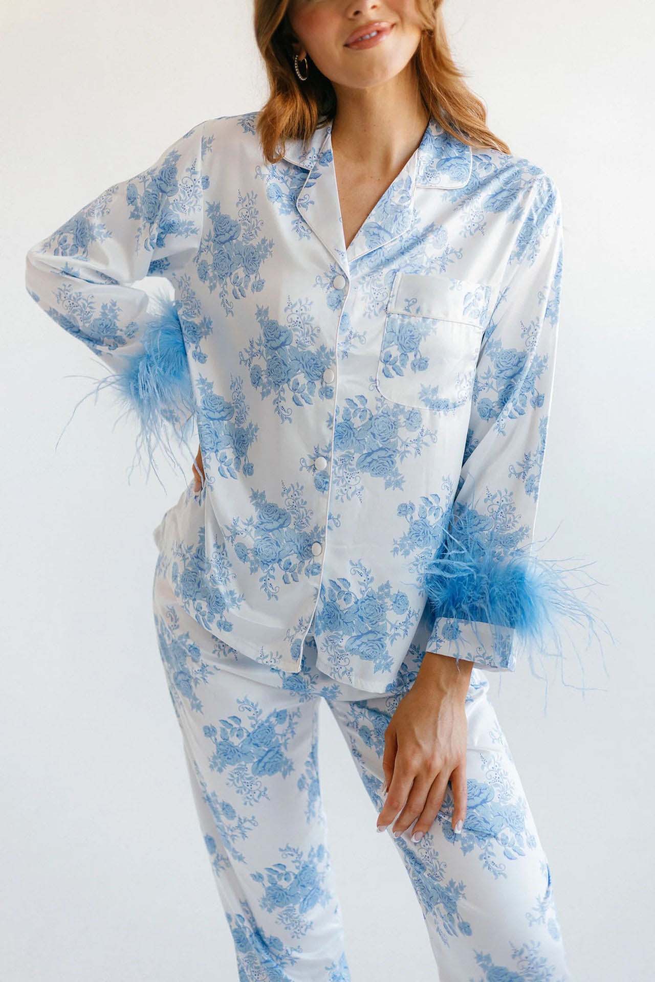 Blauwe Bloemenprint Satijnen Pyjama Set