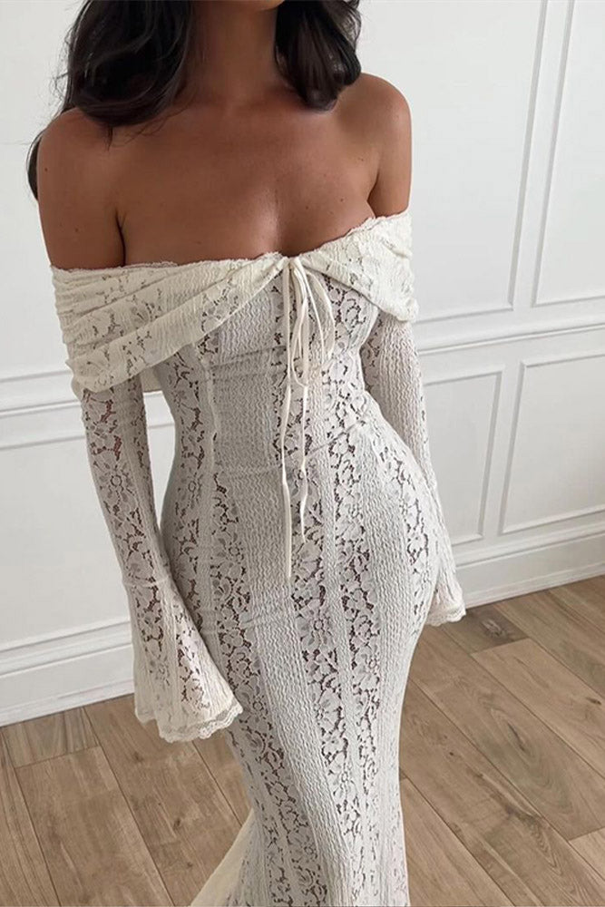 Blonde Flared Sleeve off-Shoulder Kjole