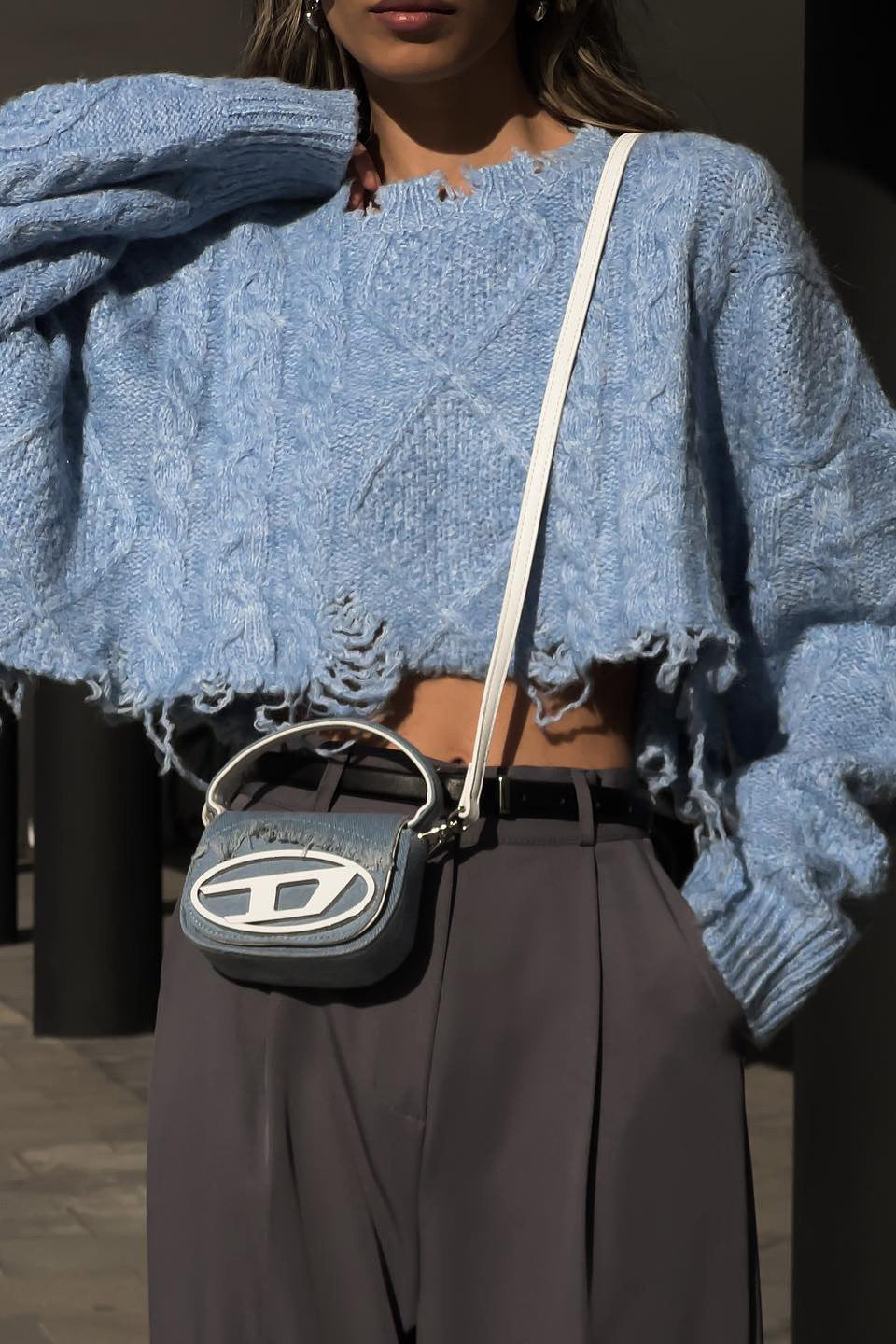 Robe longue évasée à bordures en dentelle brodée Joa