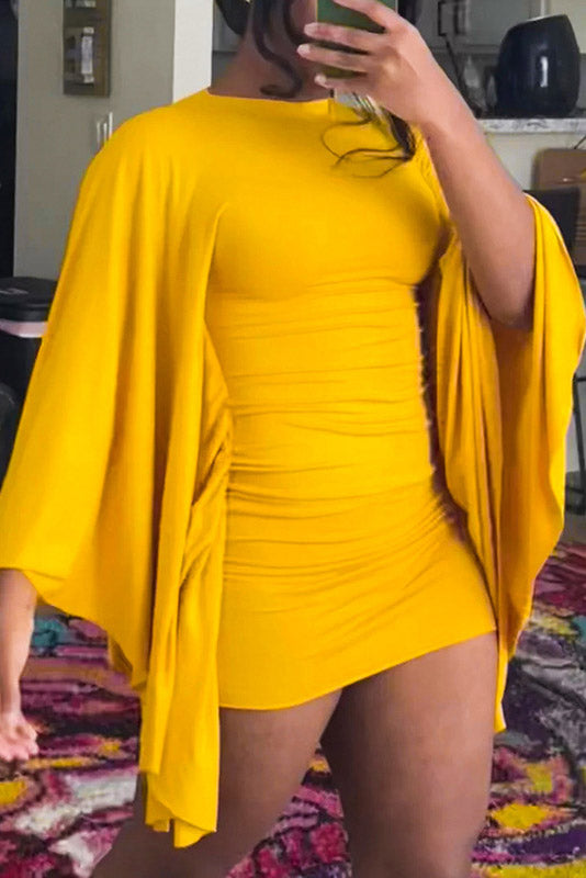 Vestido justo halter sem costas