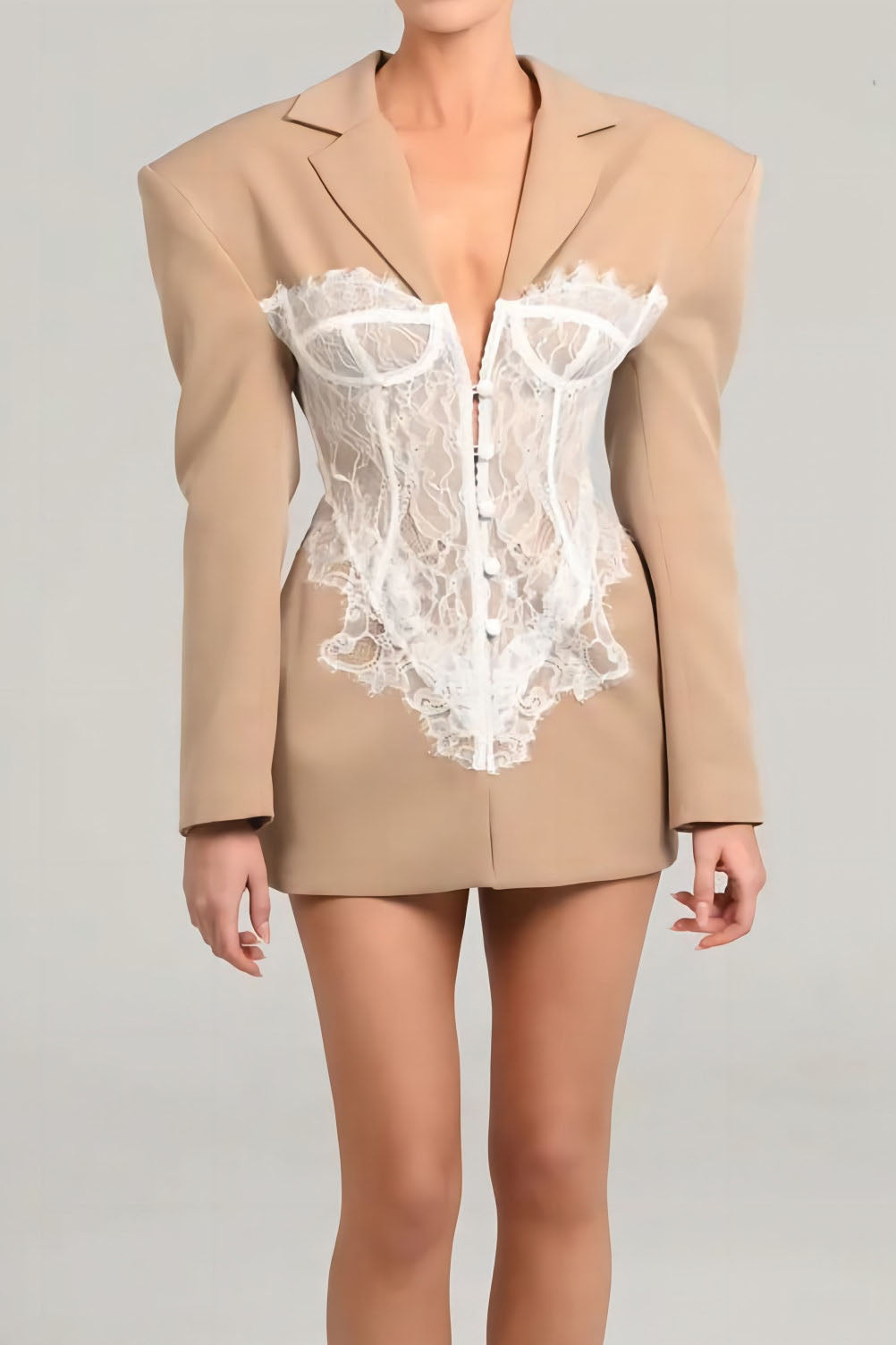 שמלת מקסי מתפרצת רקומה של ג'ואה תחרה גזורה