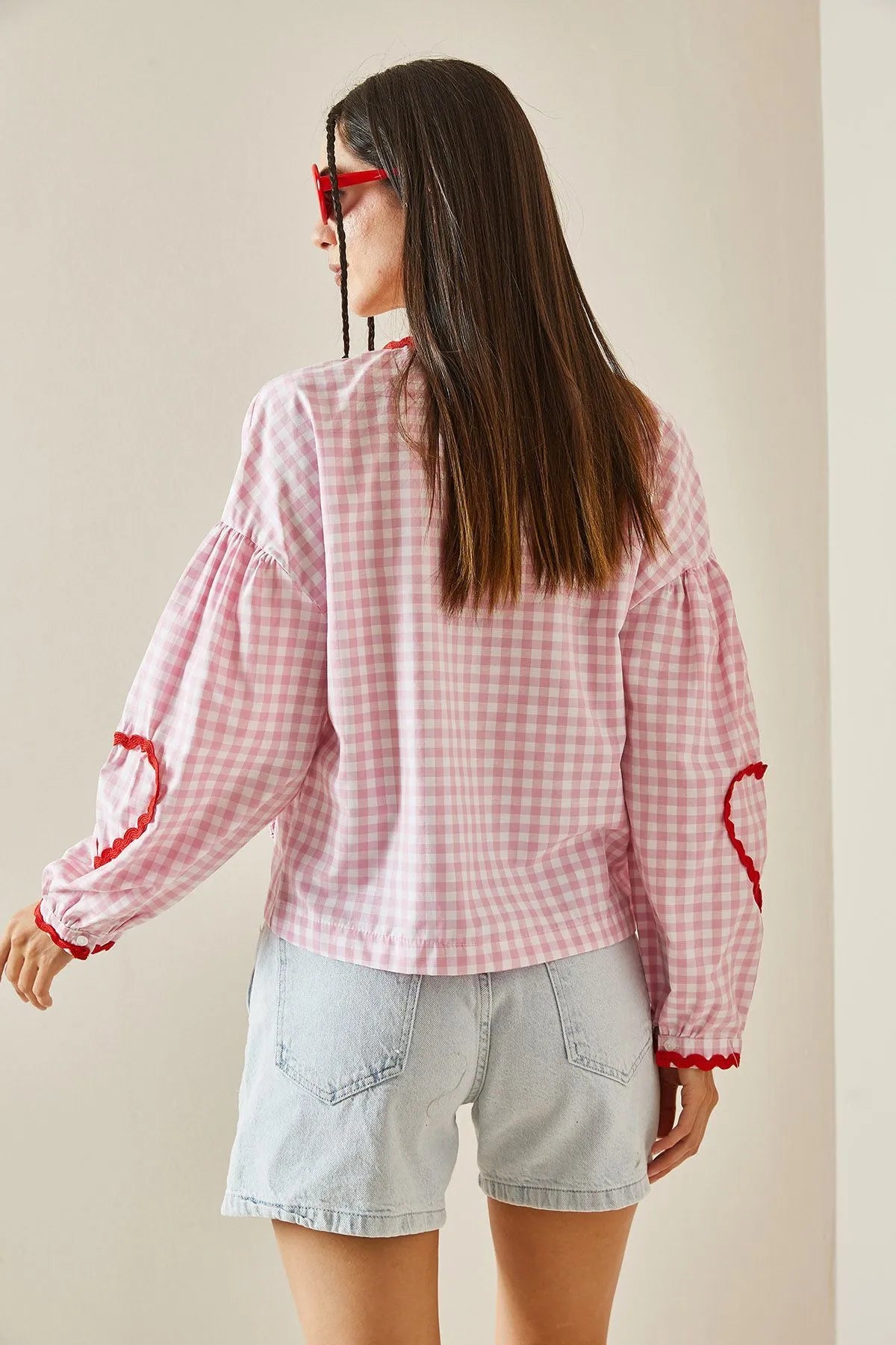 Blusa de manga larga con corazones