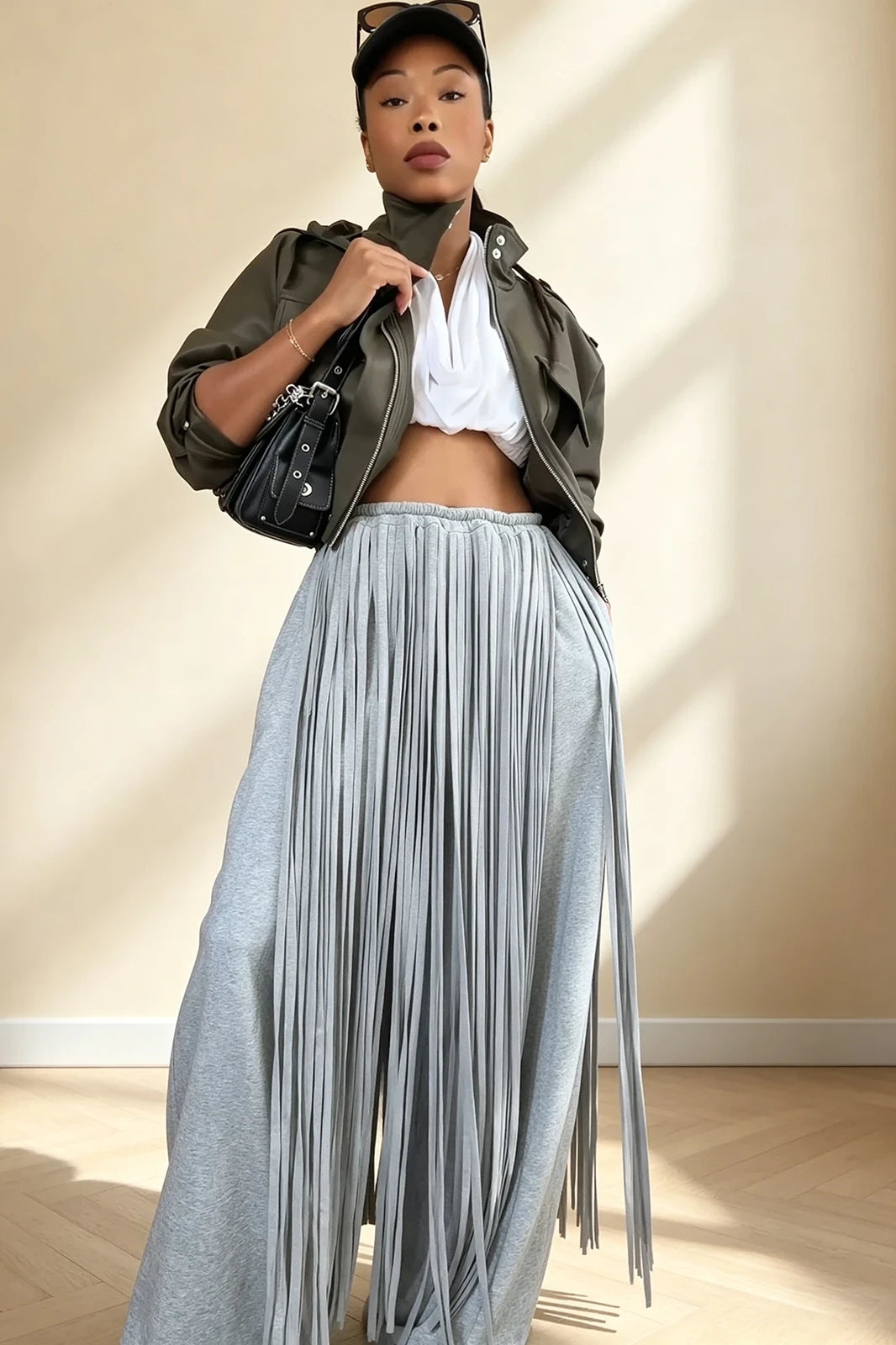 Pantalon gris épais à franges et jambes larges