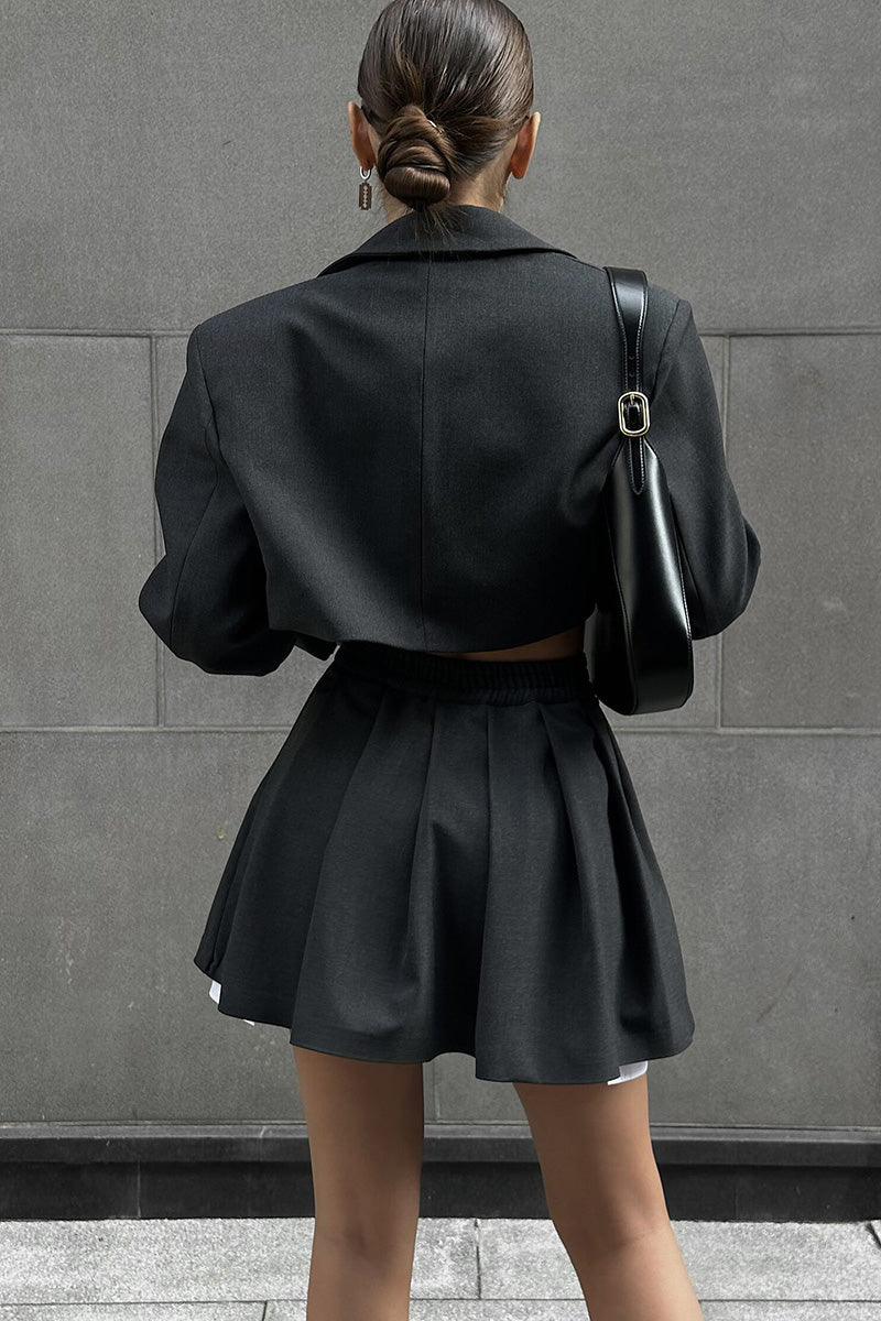 Robe mi-longue à manches courtes avec appliqués floraux Grace