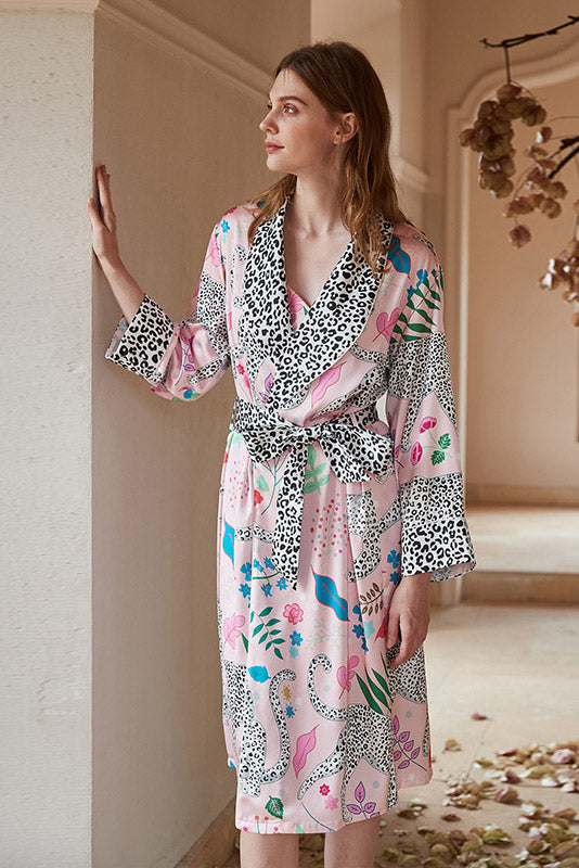 Dressing Pink Snow Leopard Robe Set