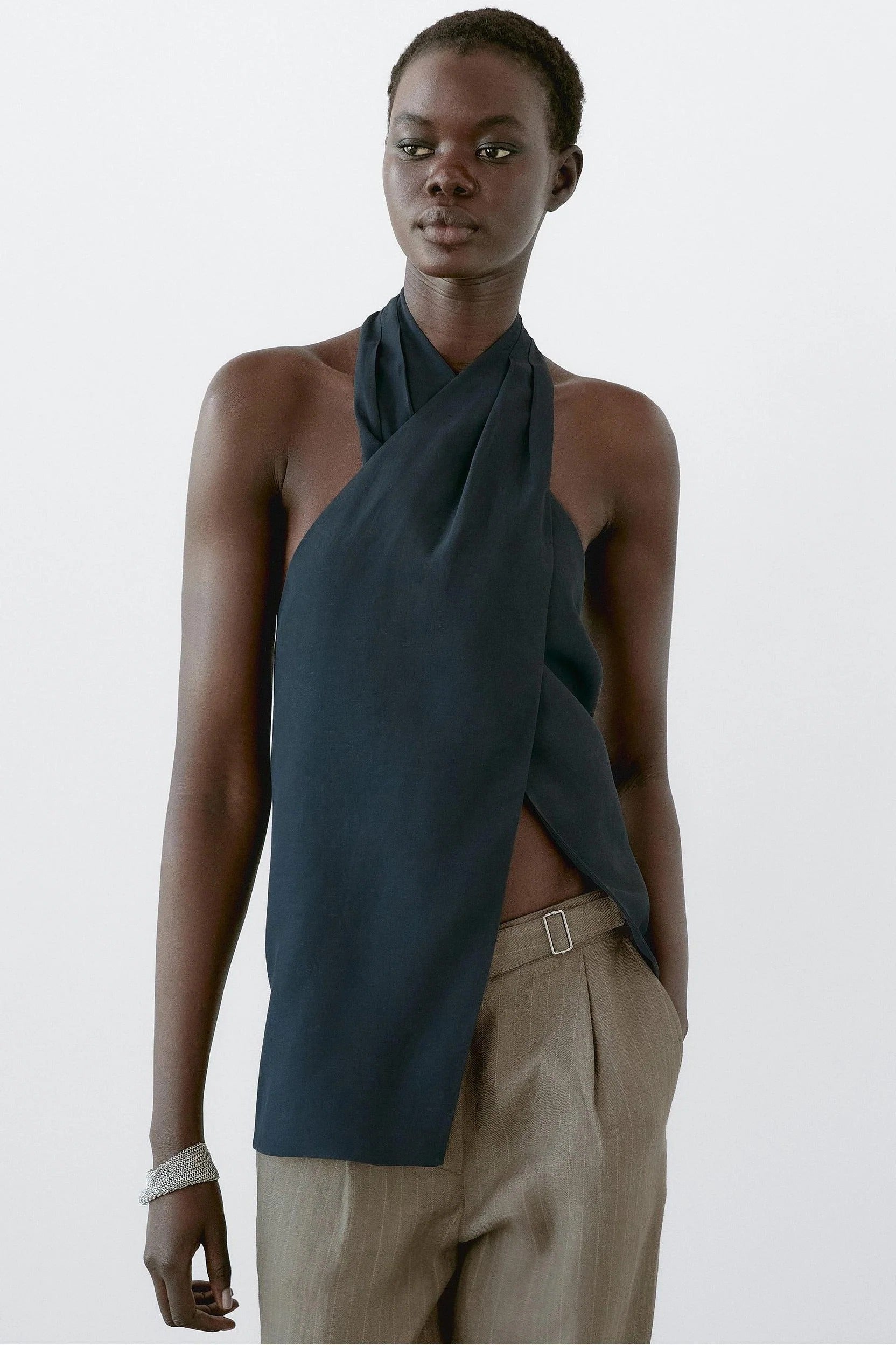 Top com decote halter nas costas - Azul