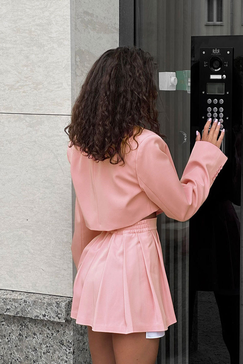 Robe mi-longue à manches courtes avec appliqués floraux Grace