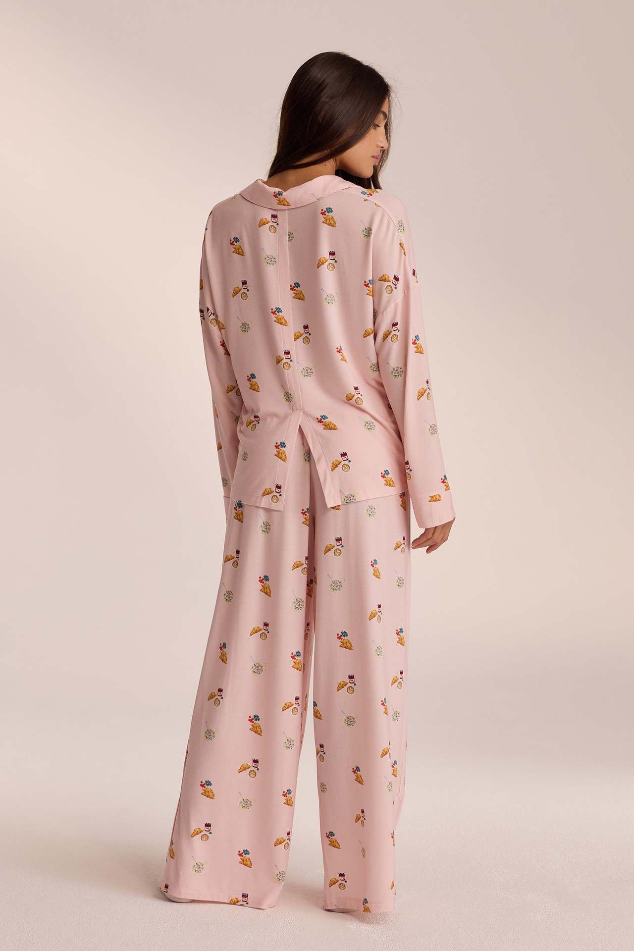 Lyxig Mahjong Queen Pyjamas Set