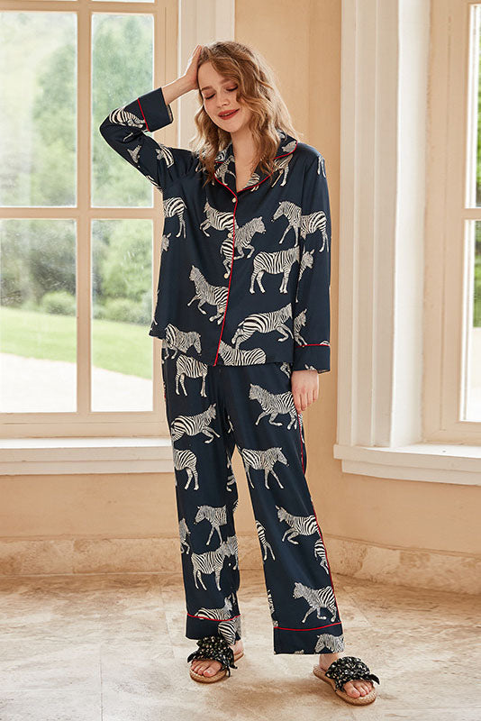 Blaues Pyjama-Set mit Zebramuster