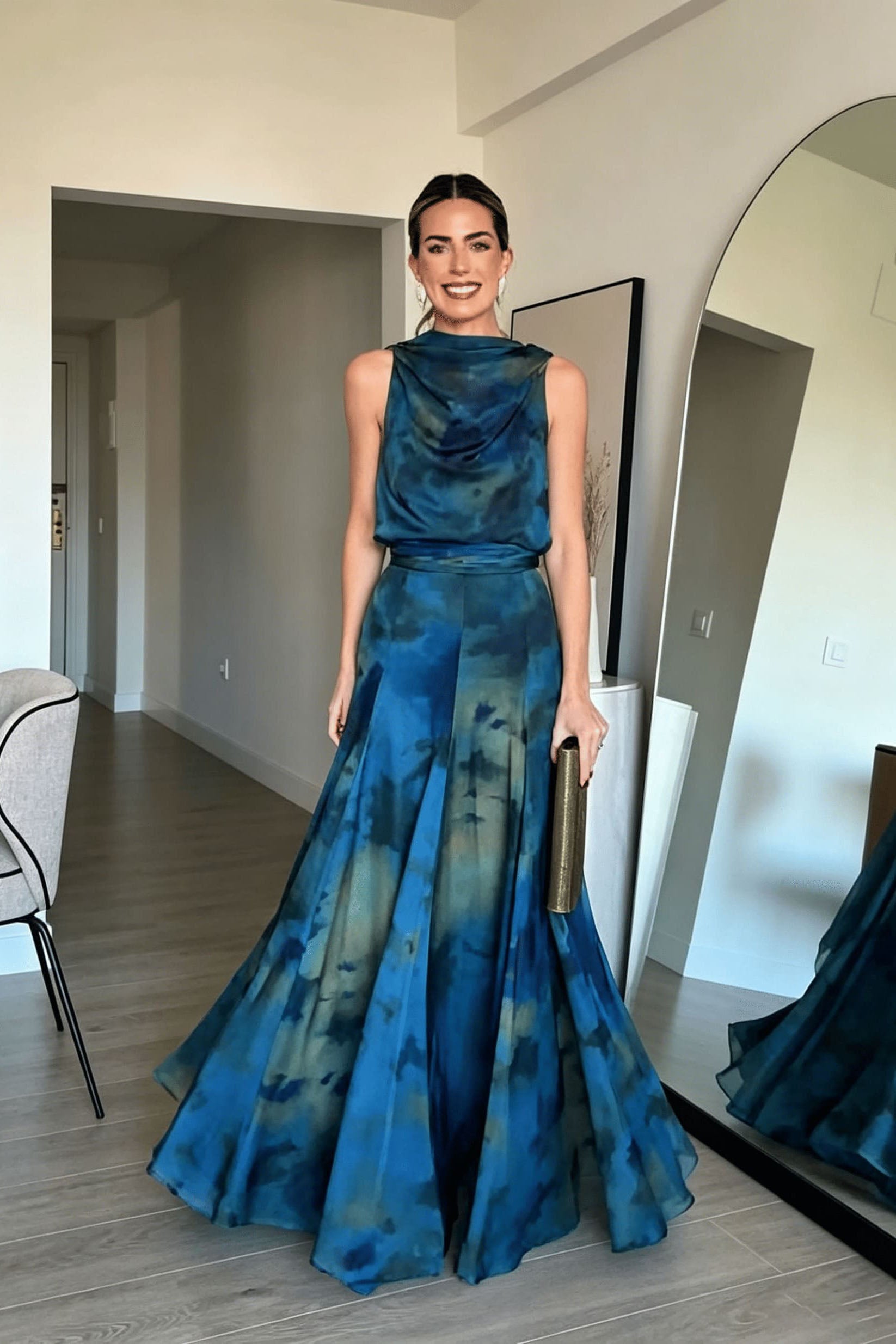 Elegante crèmekleurige geplooide maxi-jurk