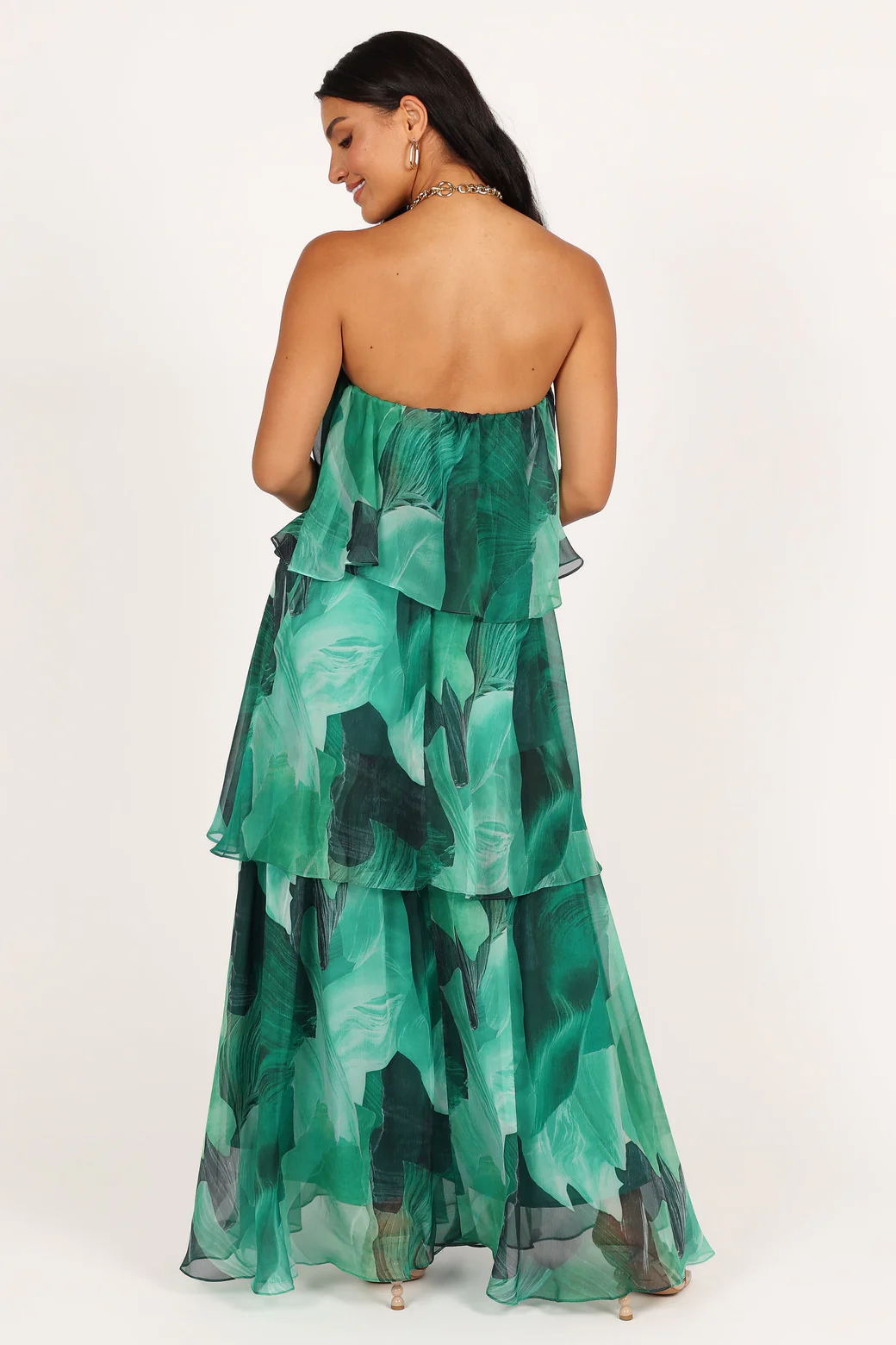 Robe longue sans bretelles Calista Green Bloom à plusieurs niveaux