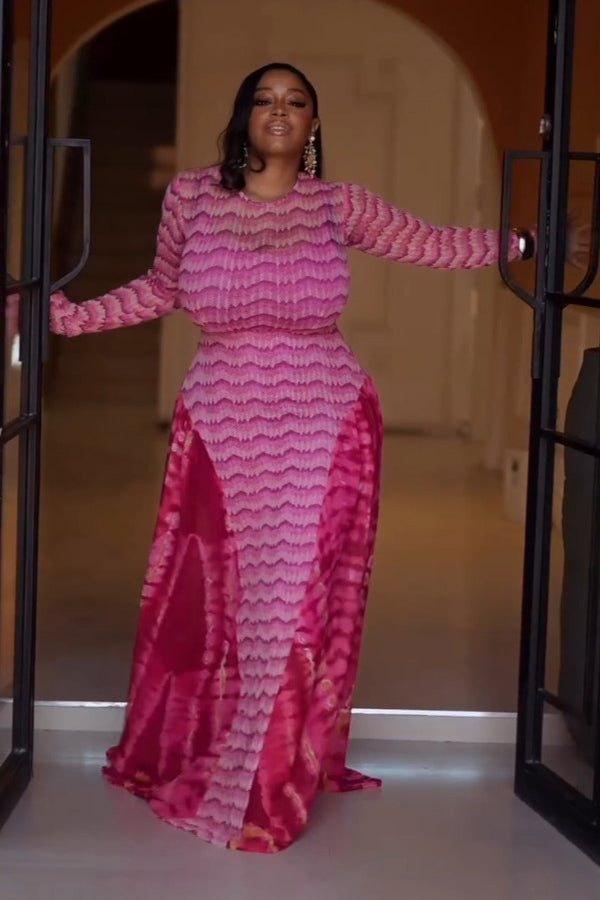 Bold Wave Print Maxi Dress