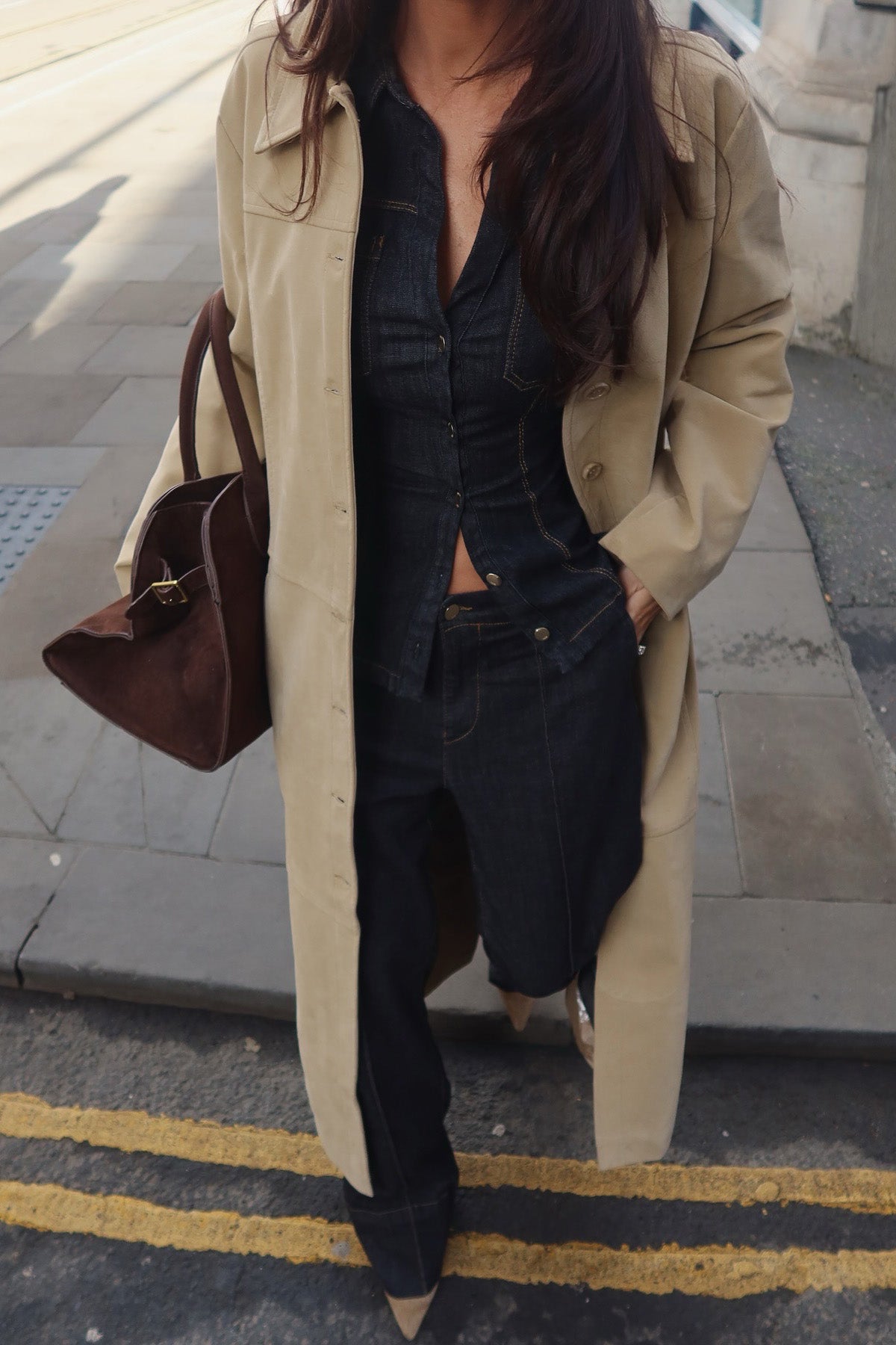 Joa – Ausgestelltes Maxikleid mit bestickter Spitze