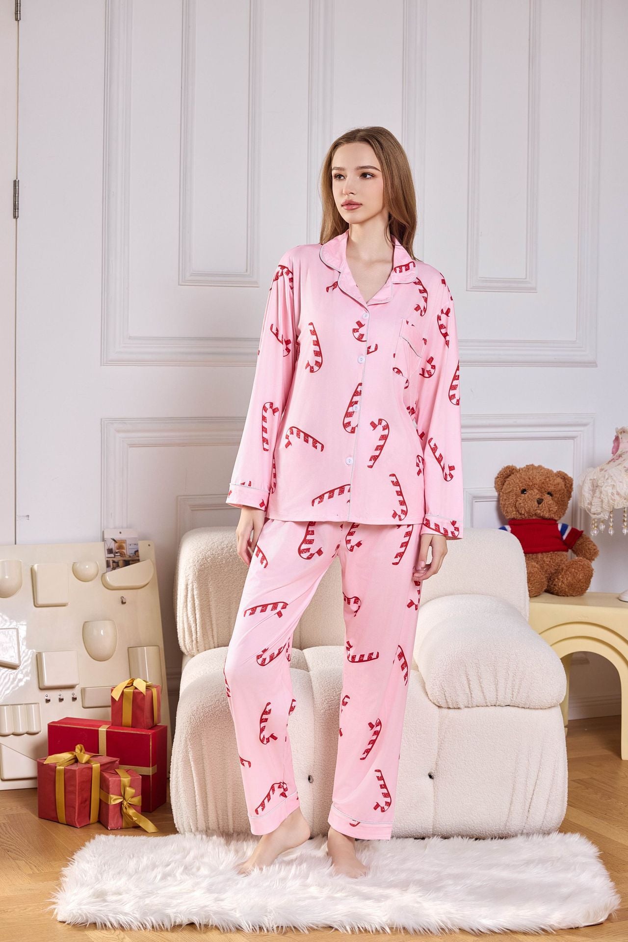 Roze Suikerstokprint Satijnen Lange Pyjama Set