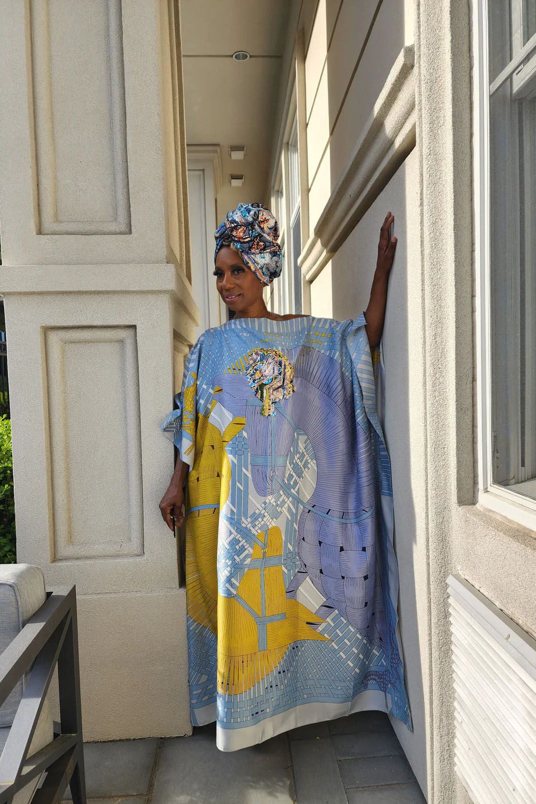 Kaftan-Maxikleed mat abstraktem Päerdsmuster